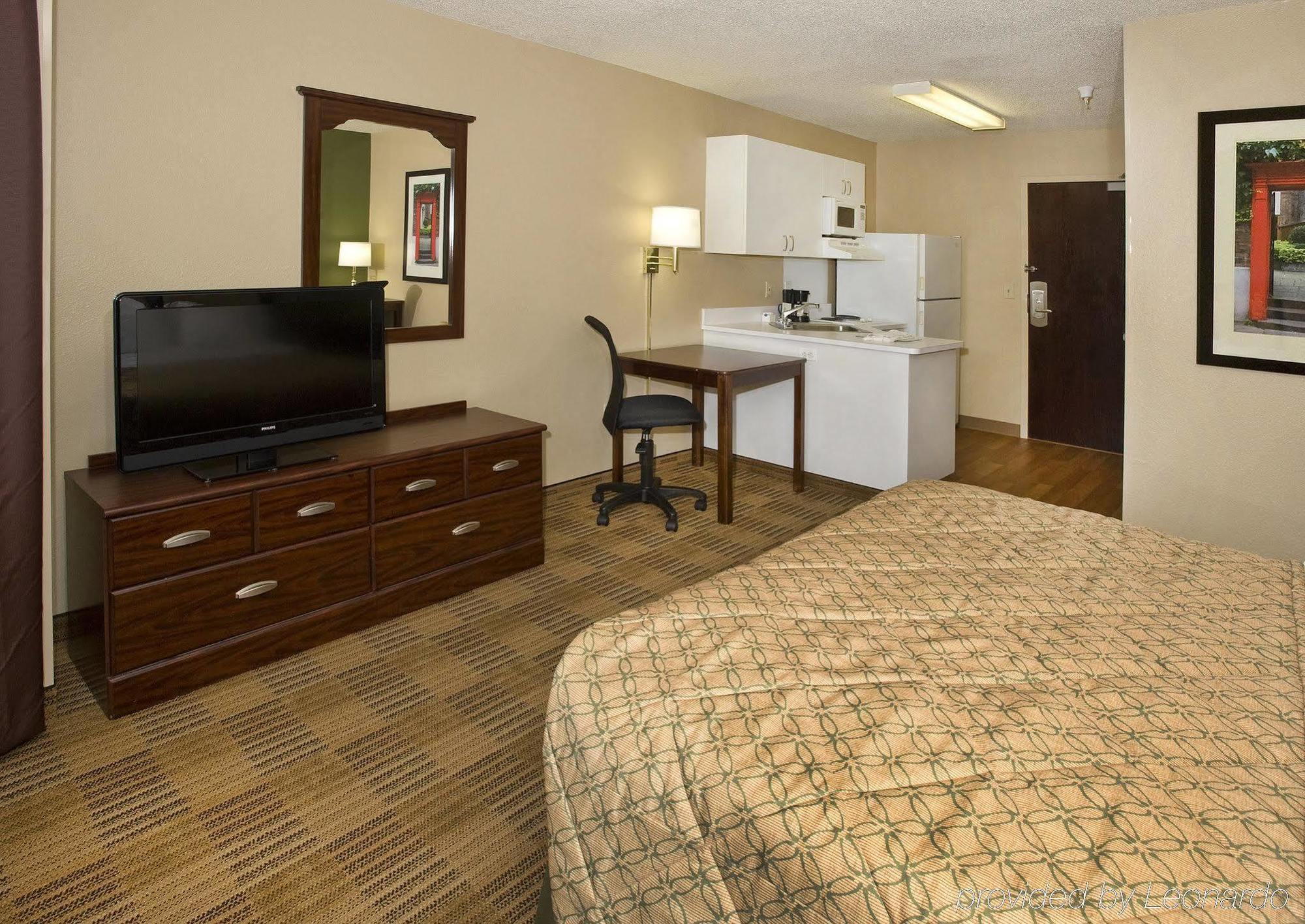Extended Stay America Suites - Washington, Dc - Gaithersburg - North Room photo